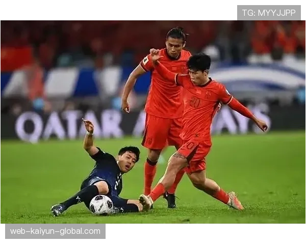 边裁职责：越位判罚、界外球与角球等关键判定标准